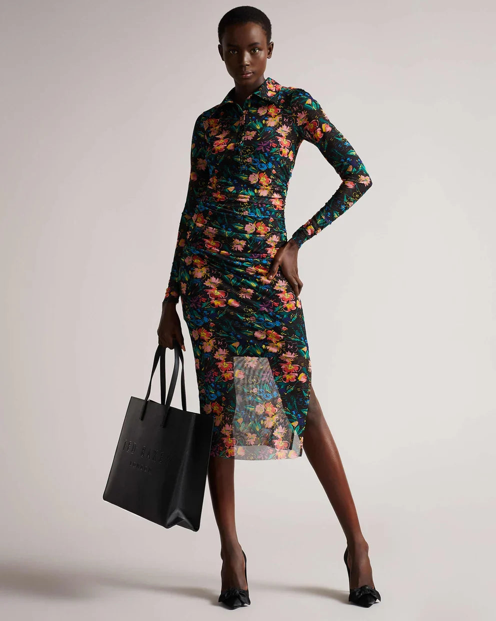 SUKICON: Crosshatch East West Icon Bag