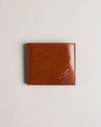 PRUGS: Embossed Corner Leather Bifold Coin Wall