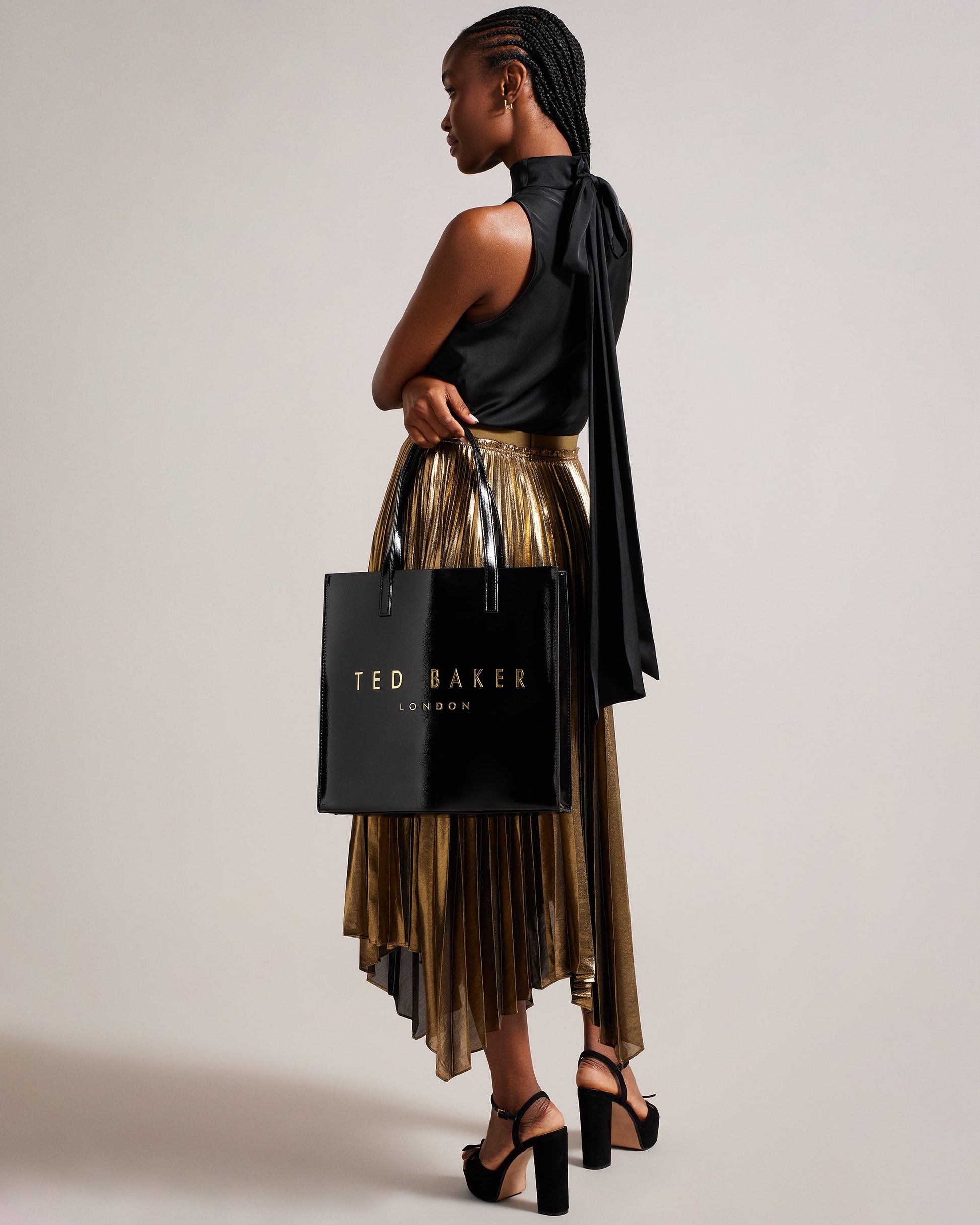 Women's CRINKON-Crinkle Large Icon Bag Black Ted Baker South Africa Bellabags