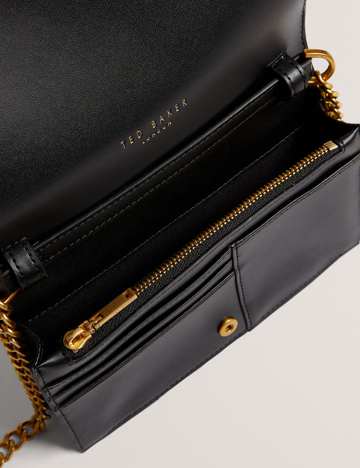 Women's TABINA-Travel Novelty Purse On Chain