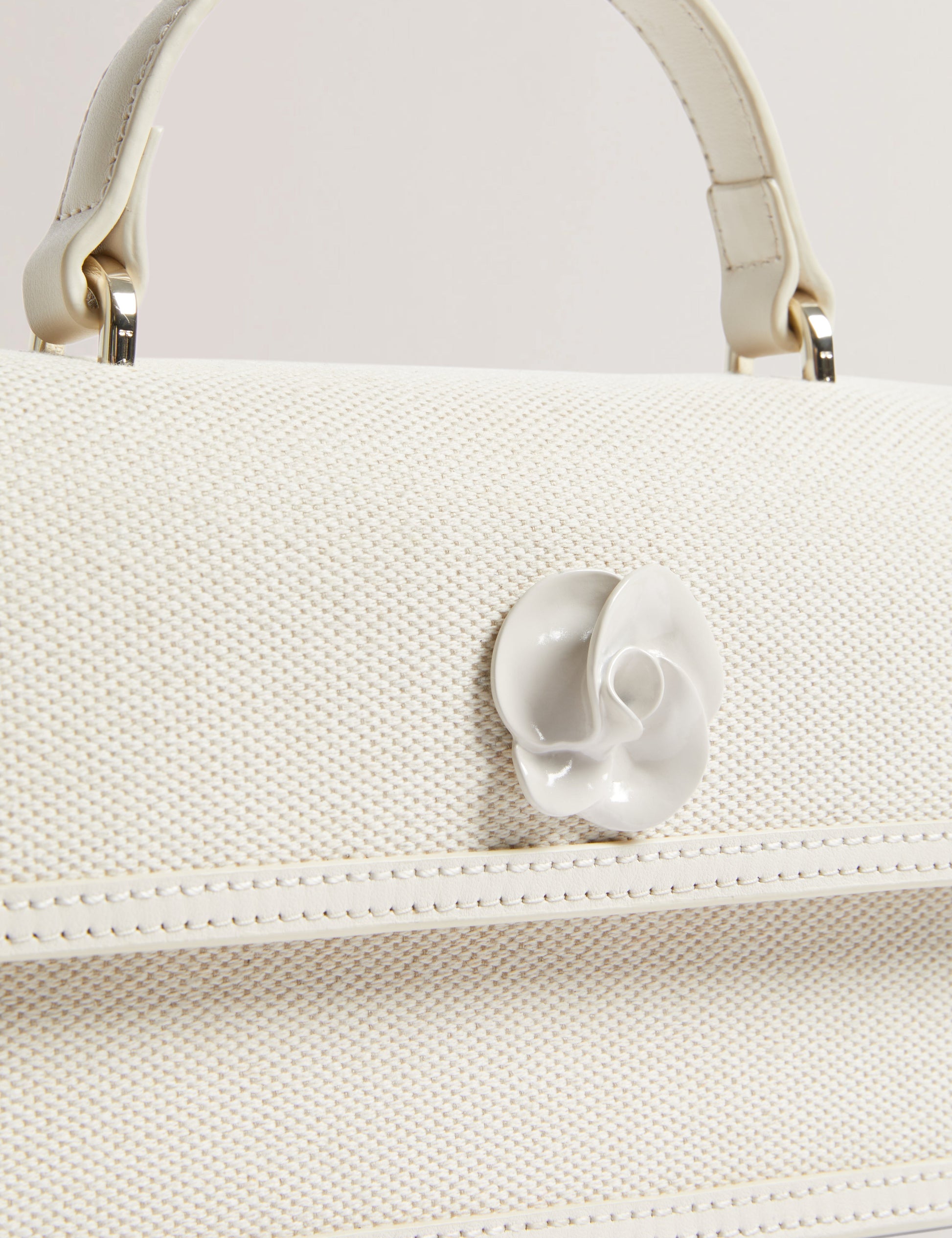 Women's AUDRIS-Canvas Rose Hardware Elongate Ted Baker South Africa Bellabags