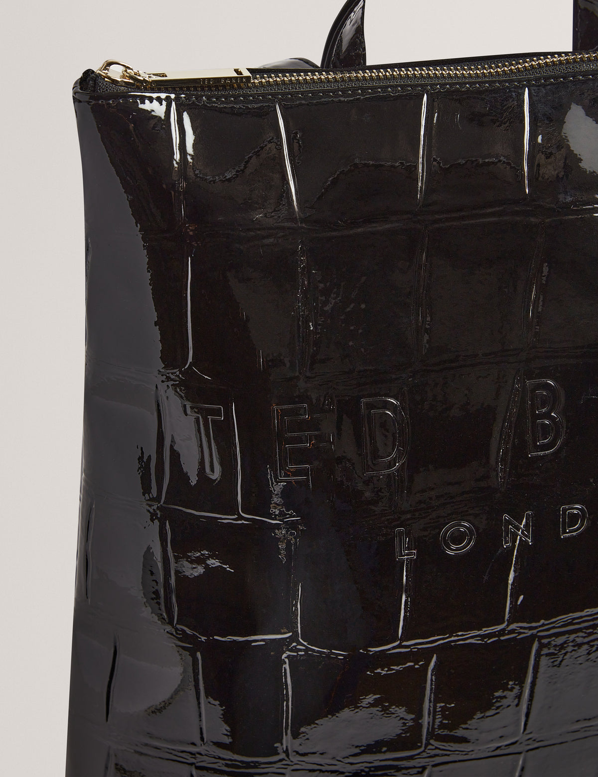 Women's CROCLEE-Icon Croc Effect Backpack