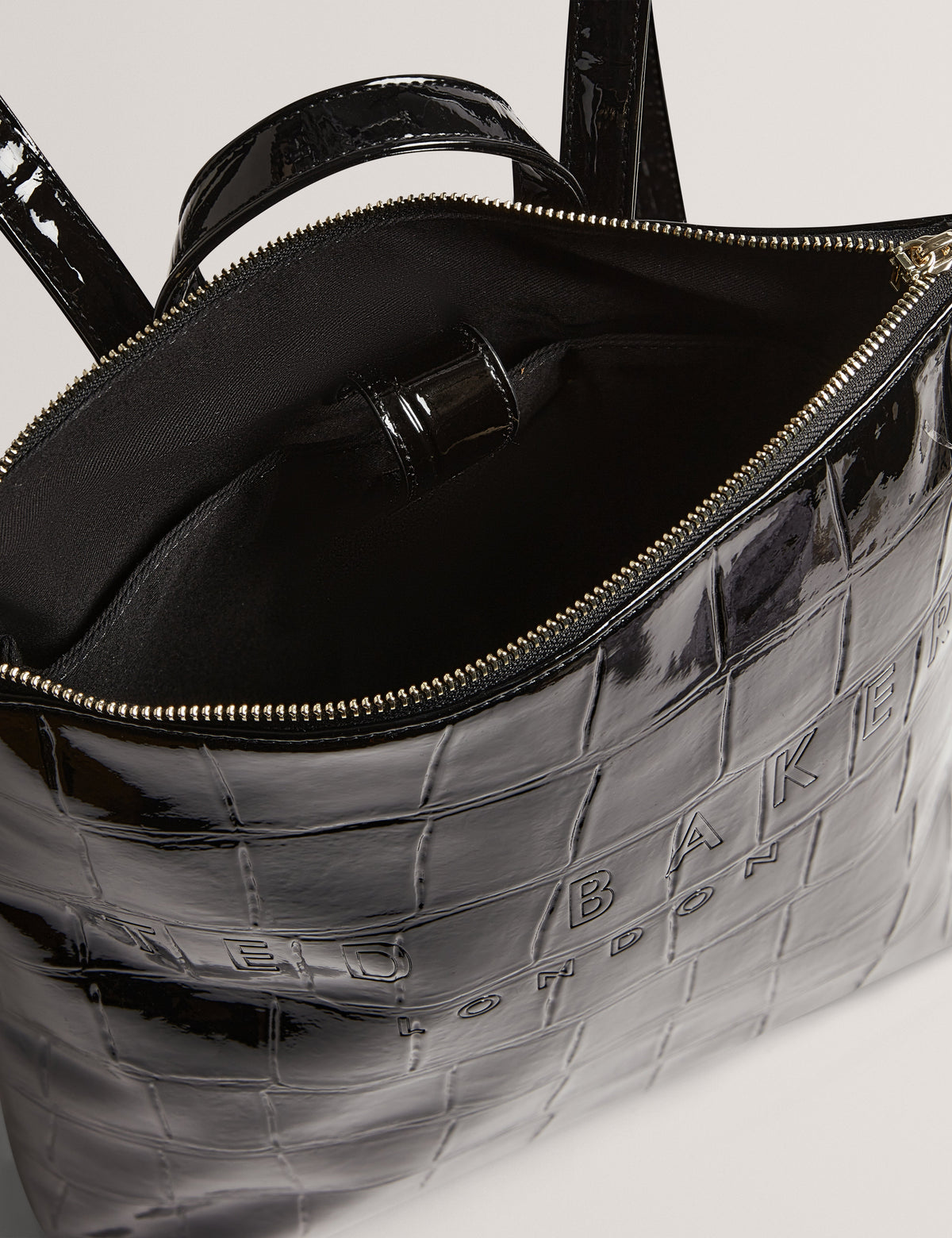 Women's CROCLEE-Icon Croc Effect Backpack