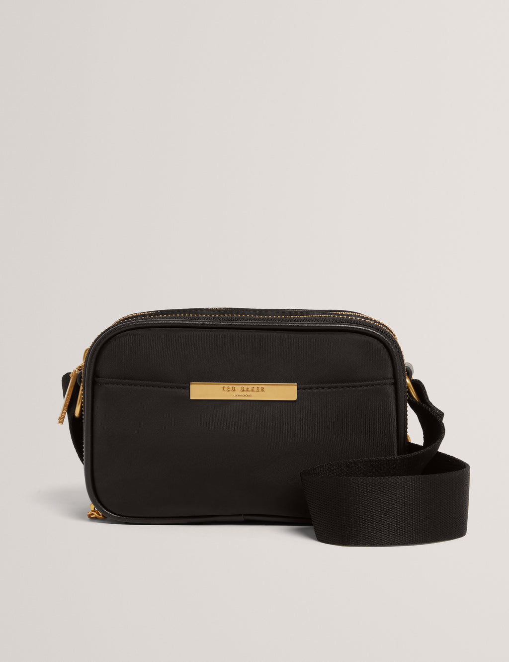 NYKILA: Small Cross Body Bag