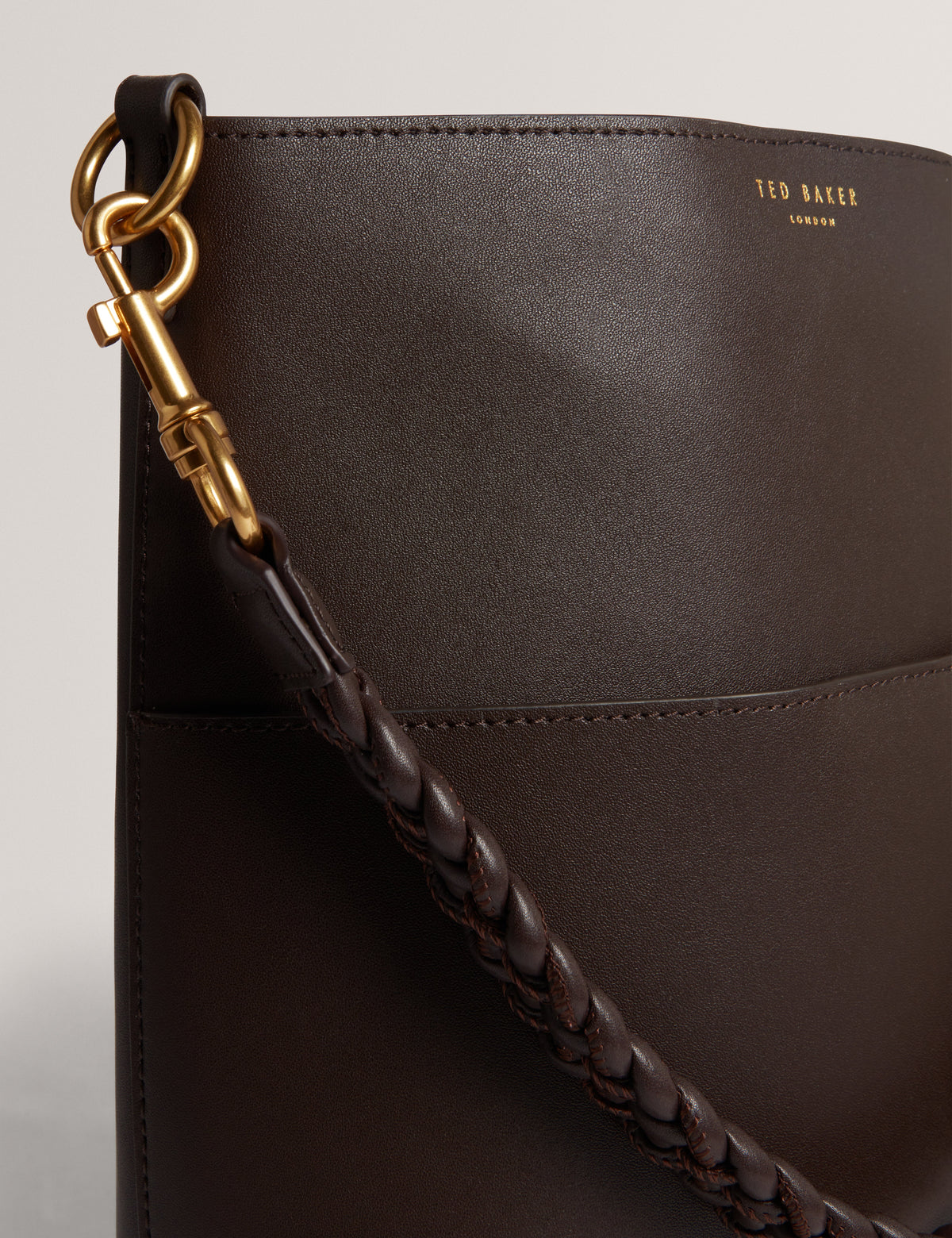 WANNDA: Weave Handle Leather Medium Bucket Bag