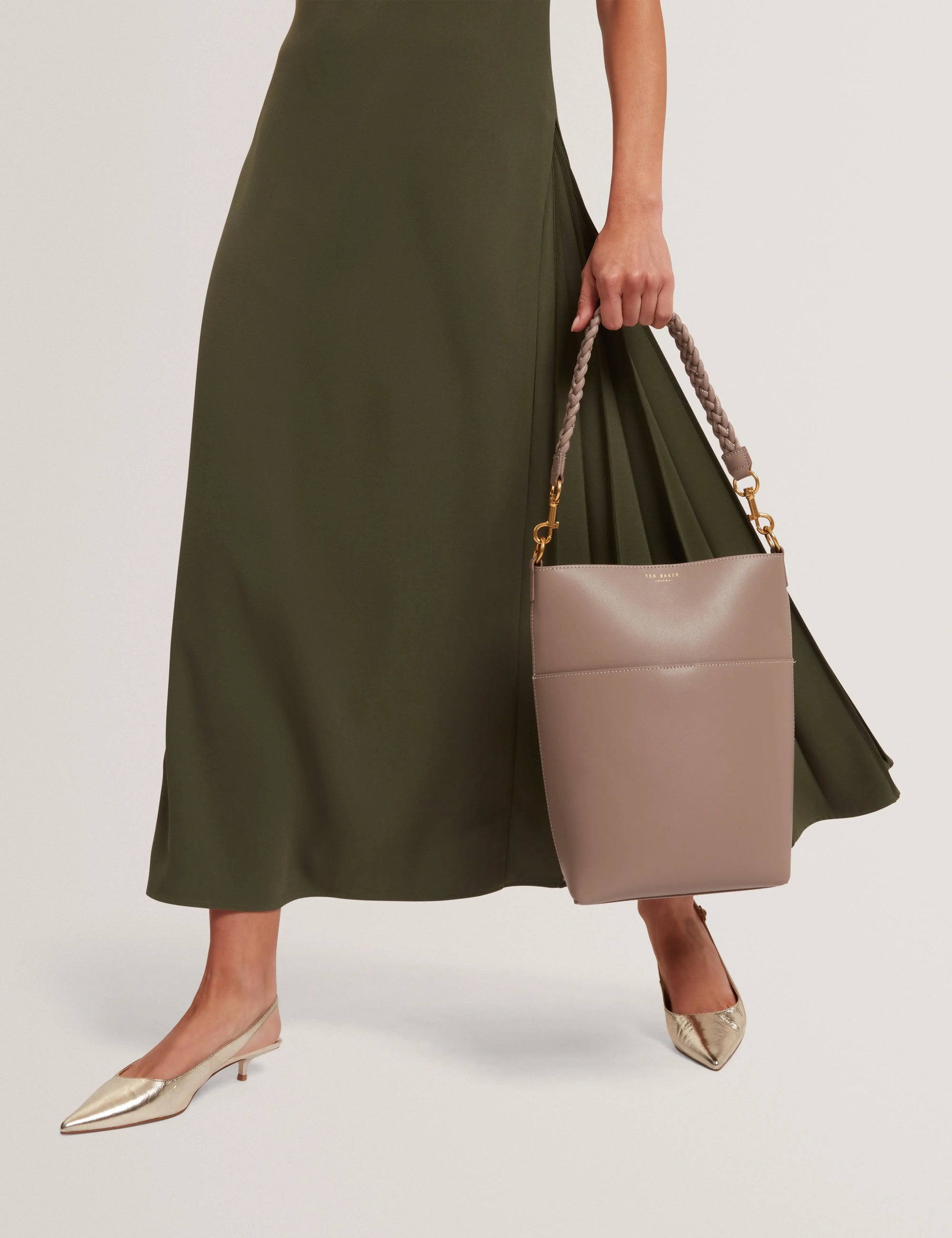 WANNDA: Weave Handle Leather Medium Bucket Bag - Bellabags Ted Baker