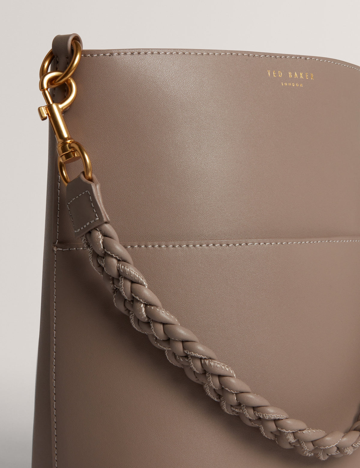 WANNDA: Weave Handle Leather Medium Bucket Bag