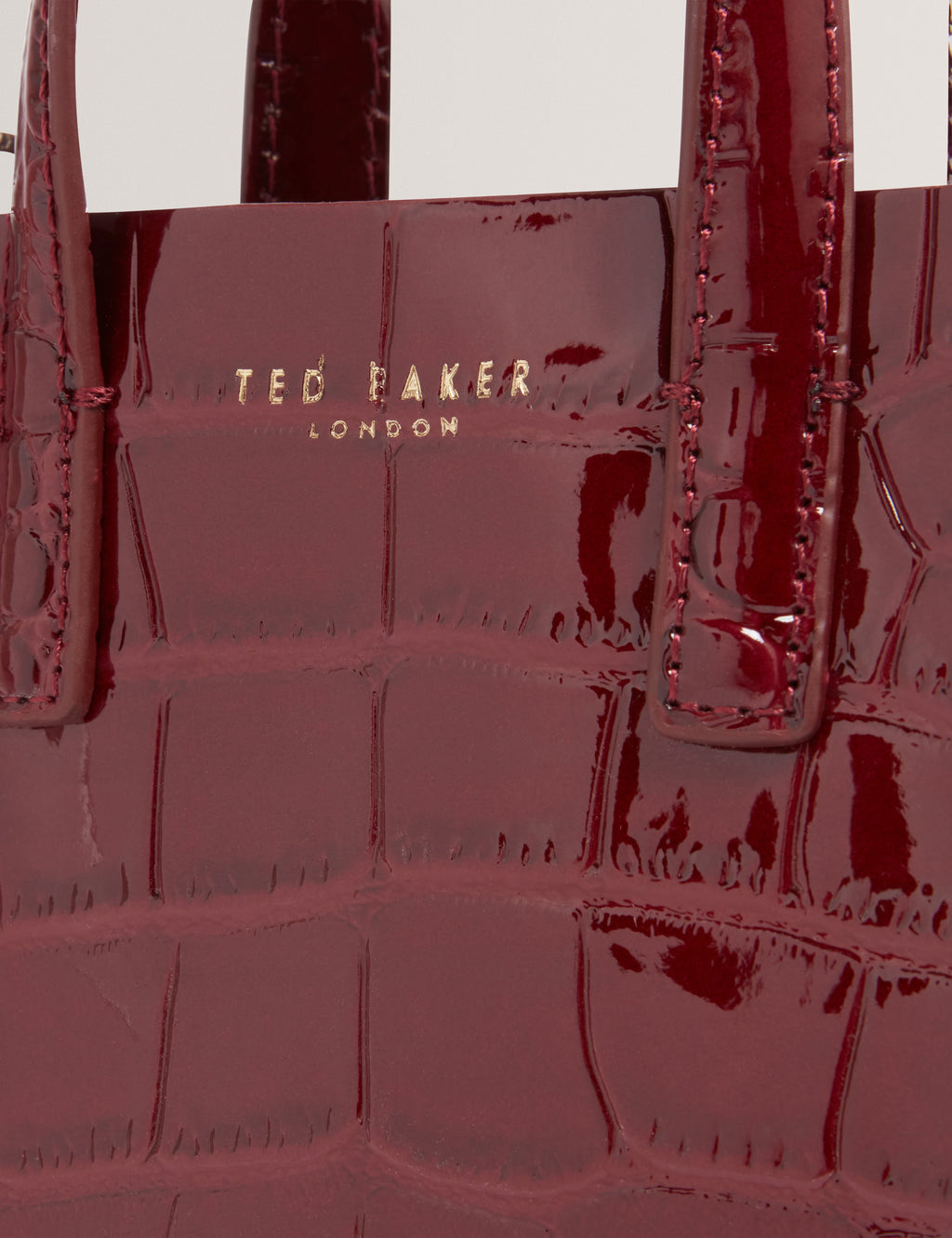 WENISSA: Croc Effect Mini Icon Bag