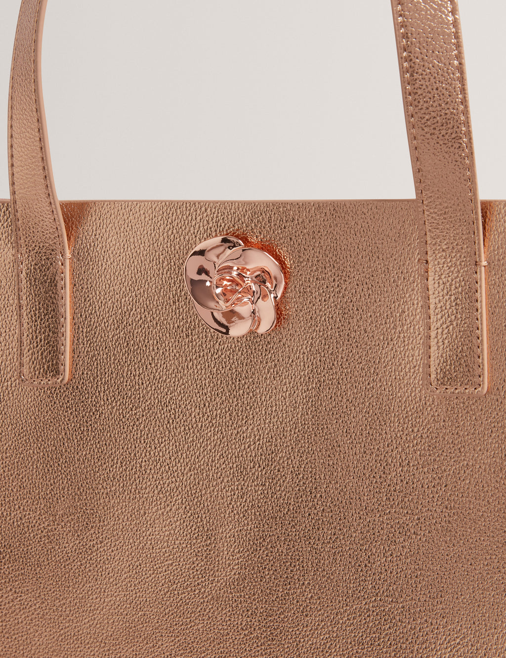 ROSMAH: Rose Detail Metallic Large Icon Bag