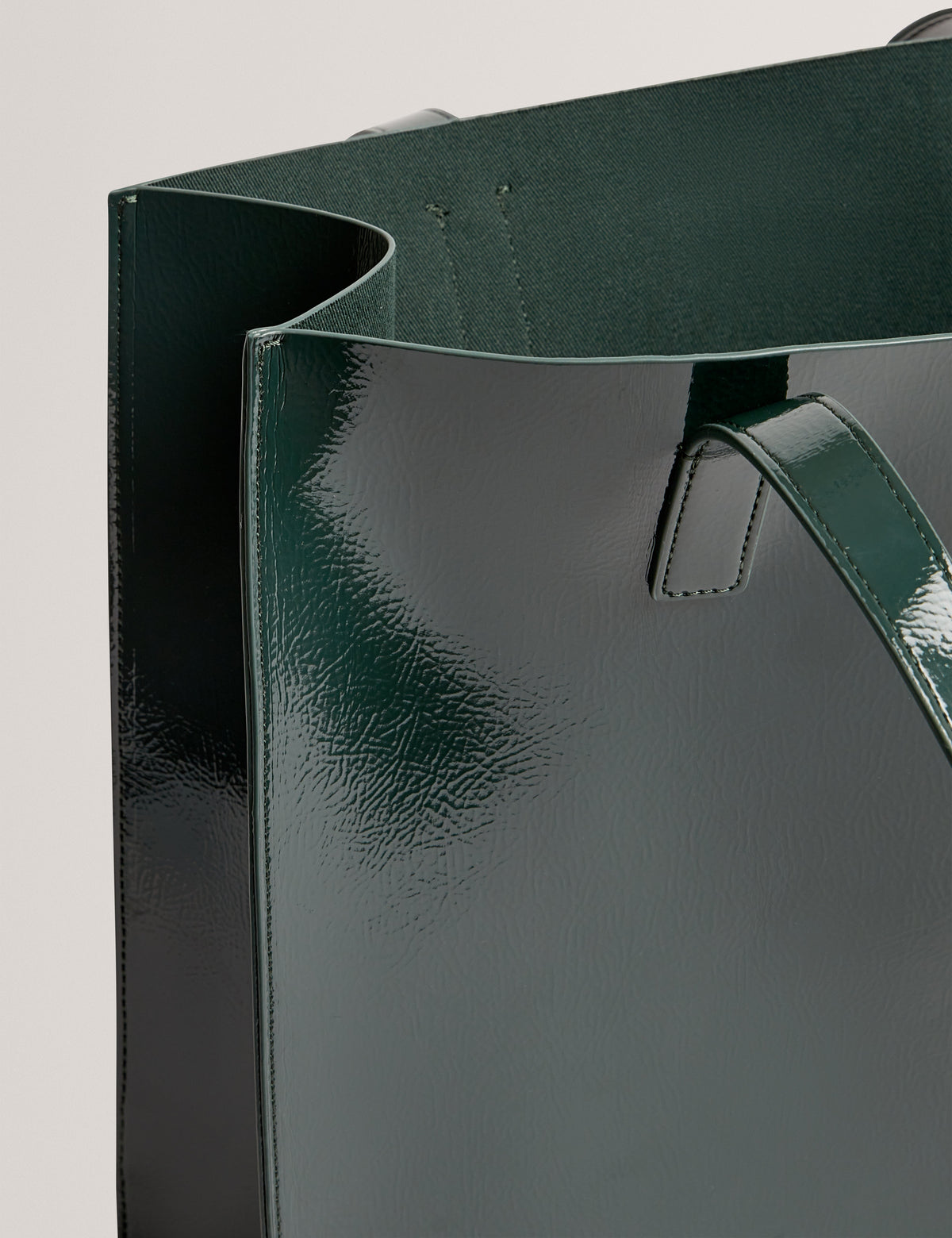 ROSENNI: Rose Detail Crinkle Large Tote Bag