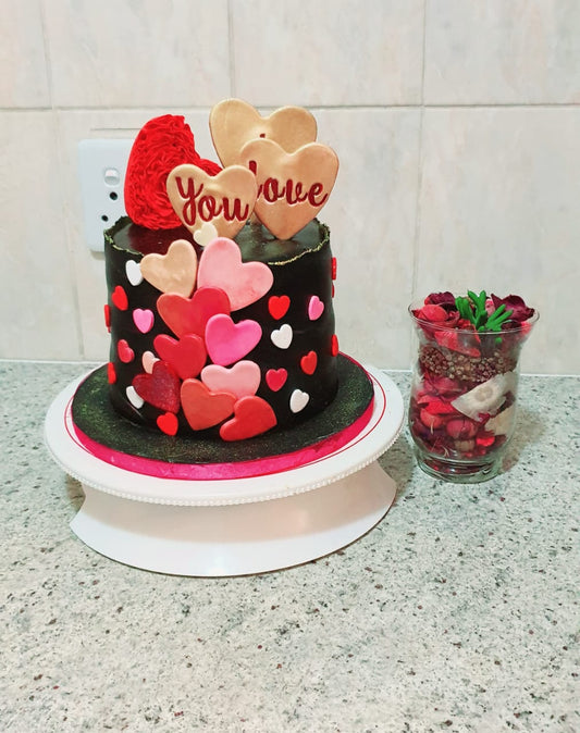 Custom Cakes: Couple Fever