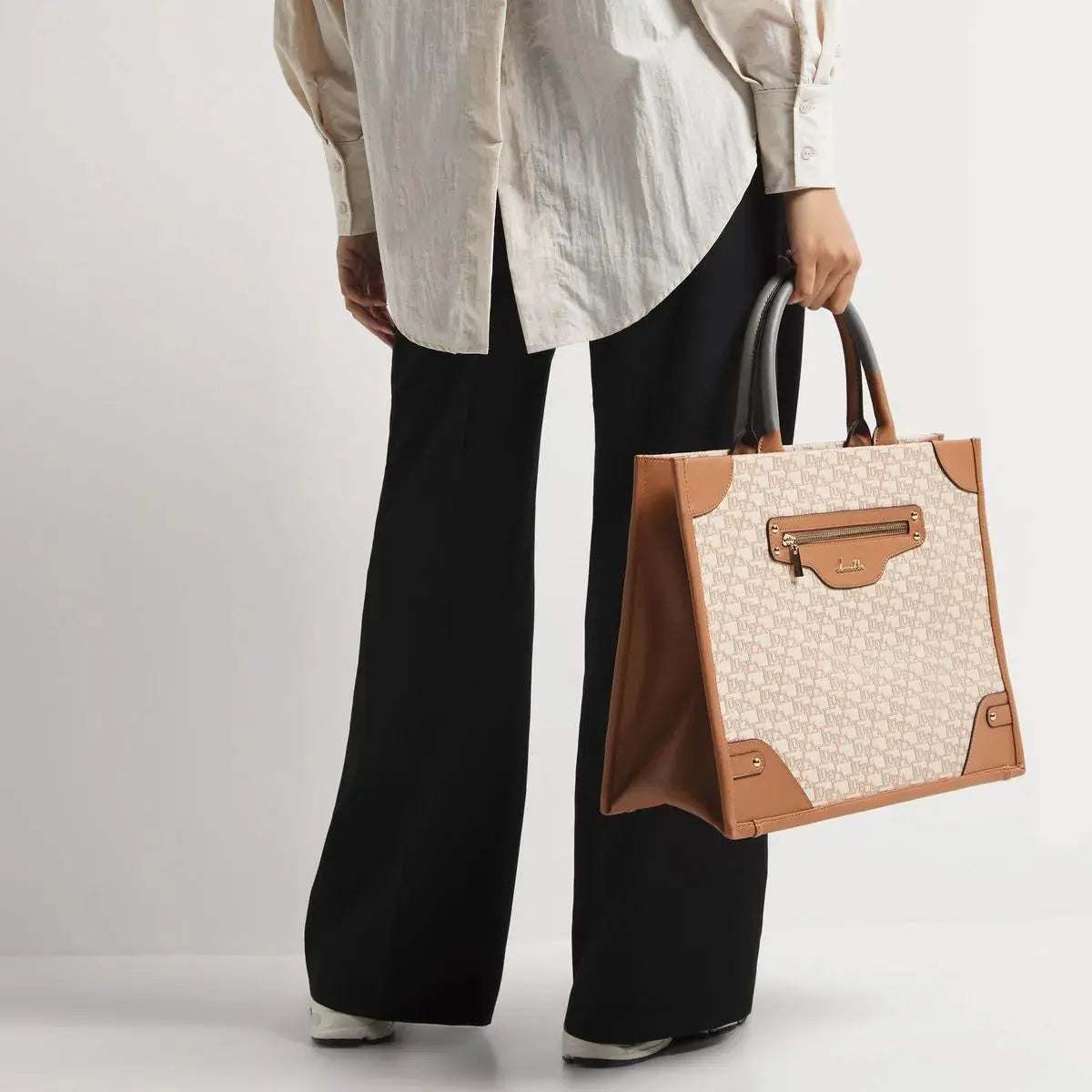 Large Front Pocket Jacquard Tote - Bellabags Luella