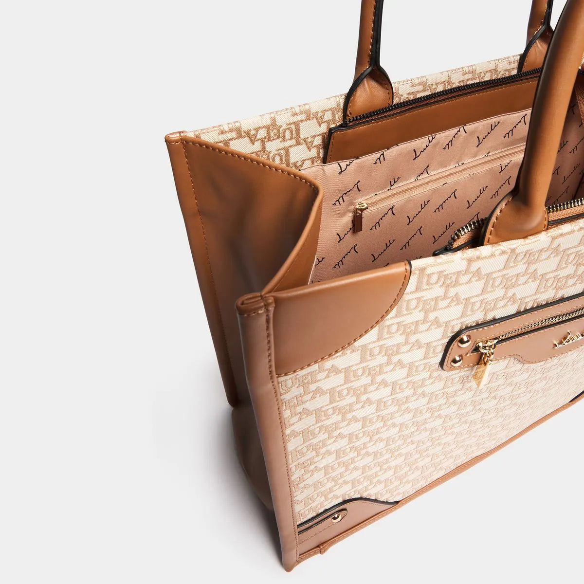 Large Front Pocket Jacquard Tote - By Luella - Invoque