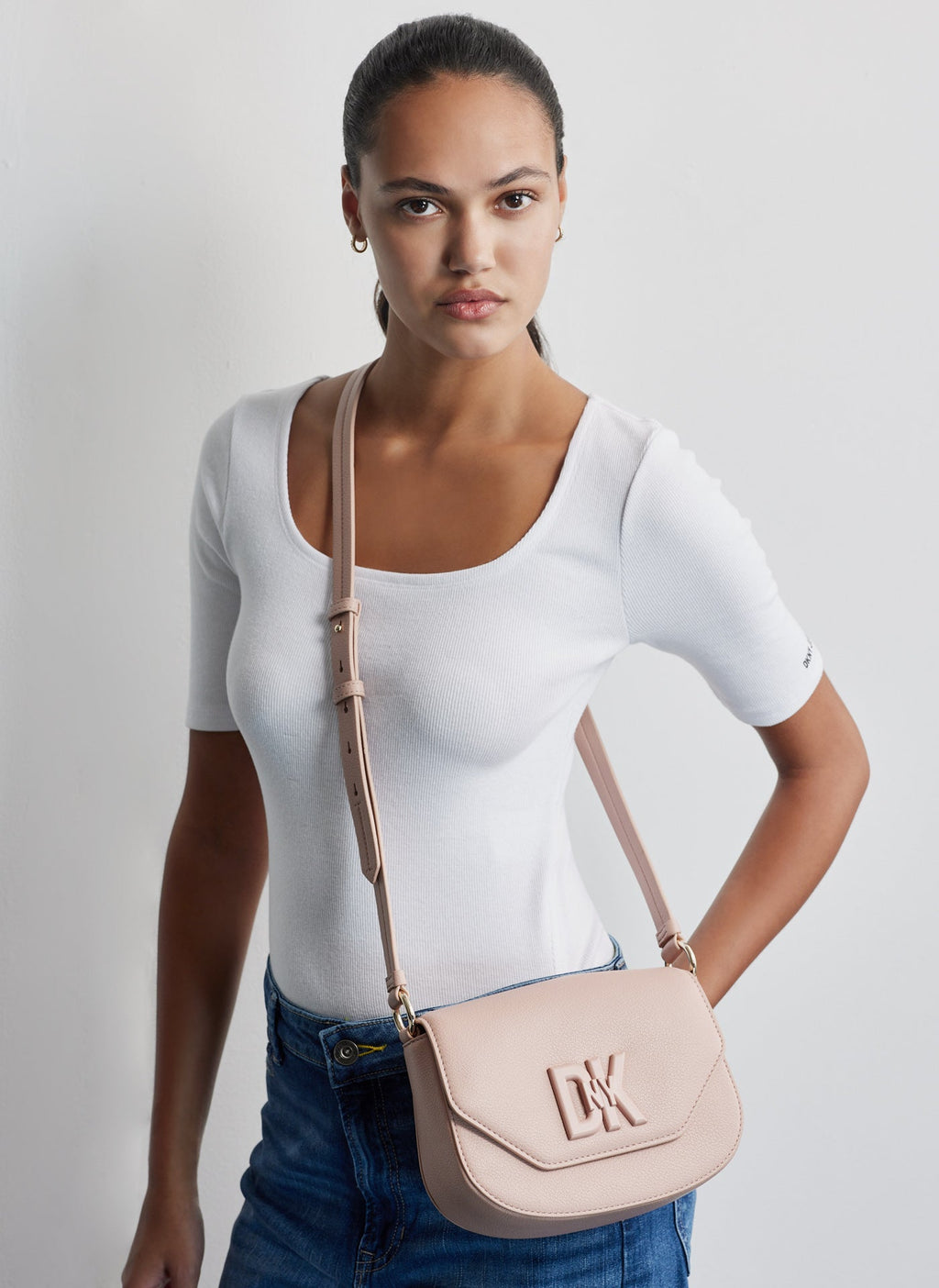 SEVENTH AVENUE MEDIUM FLAP CROSSBODY - By DKNY - Invoque