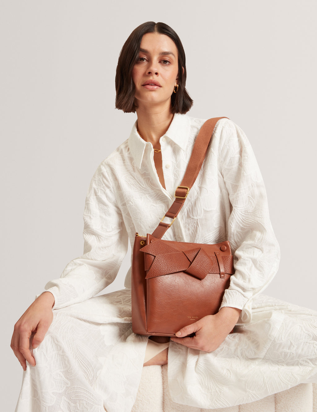 SSONIA: Knot Bow Shoulder Bag