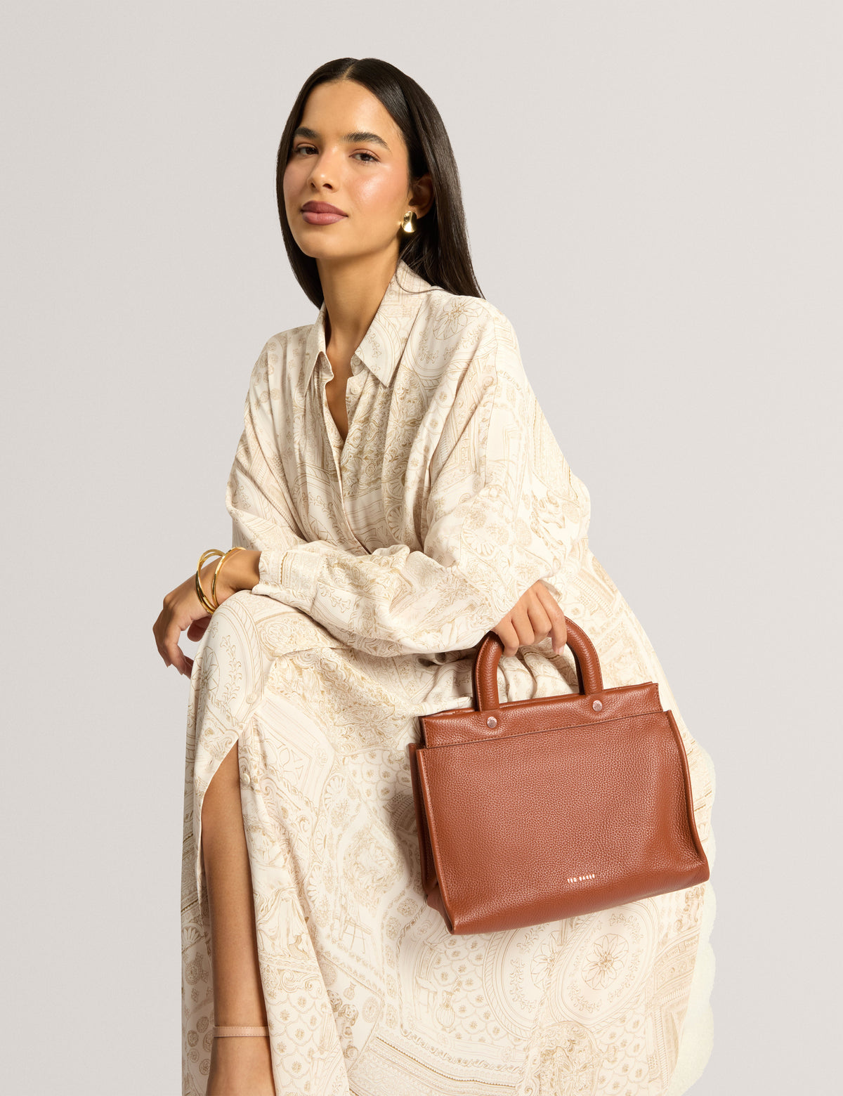 ROLLIA: Grab Handle Medium Tote Bag